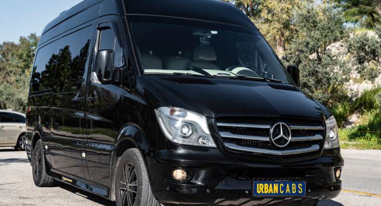 Mini Bus